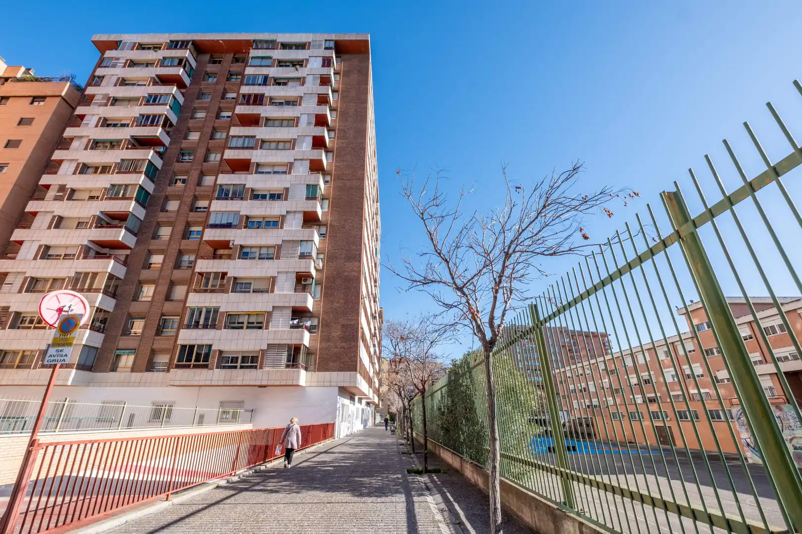 Exterior view of Flat for sale in Zaragoza  with Heating, Terrace and Storage room