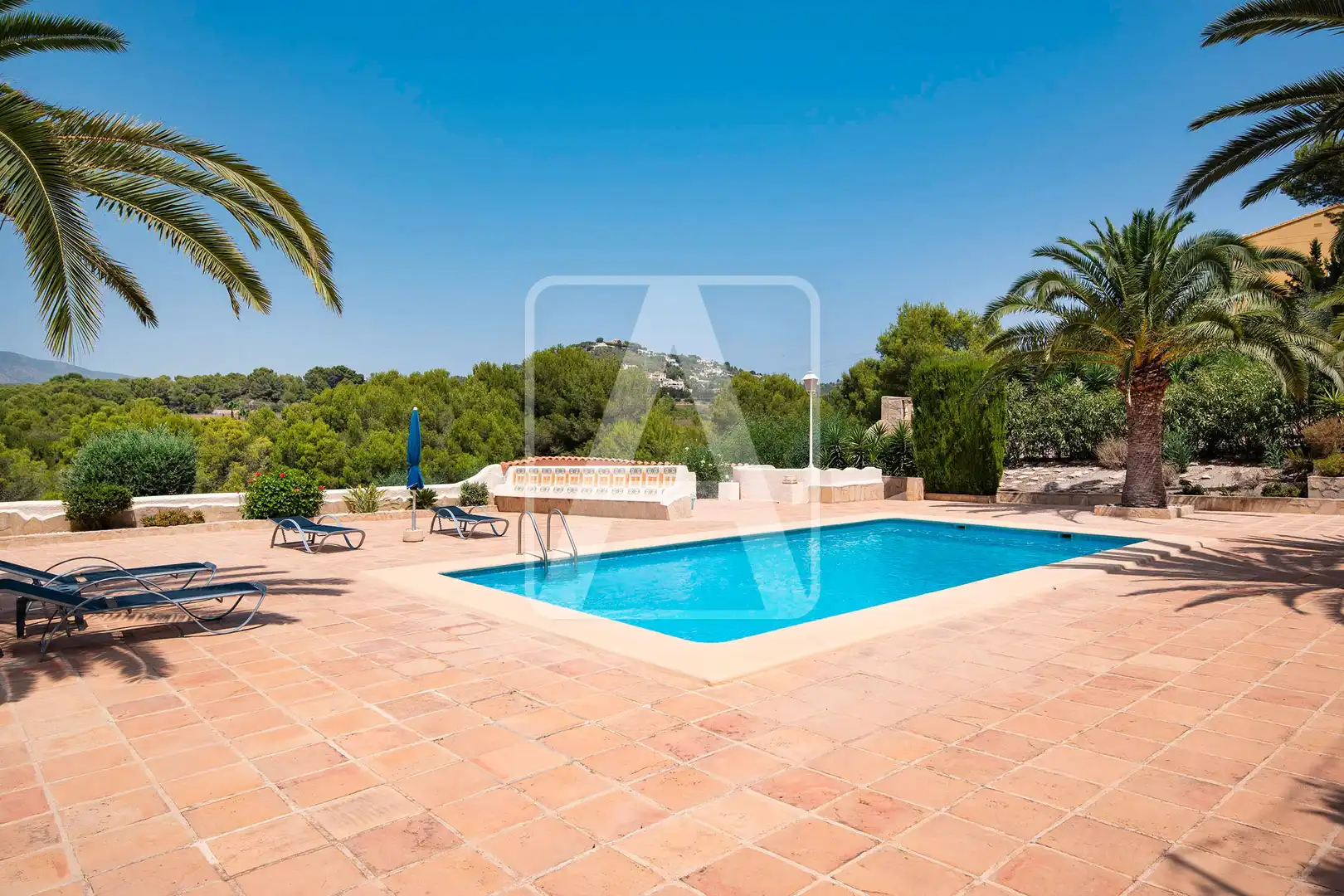 Piscina de Casa o xalet en venda en Calpe / Calp amb Aire condicionat, Calefacció i Jardí privat