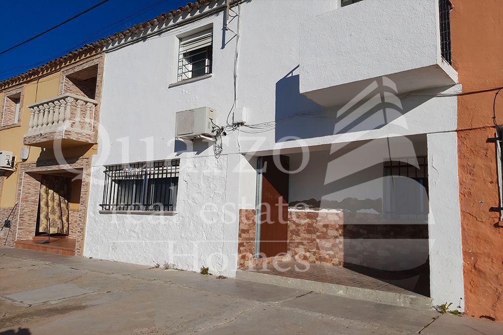 Vista exterior de Casa adosada en venda en Miajadas