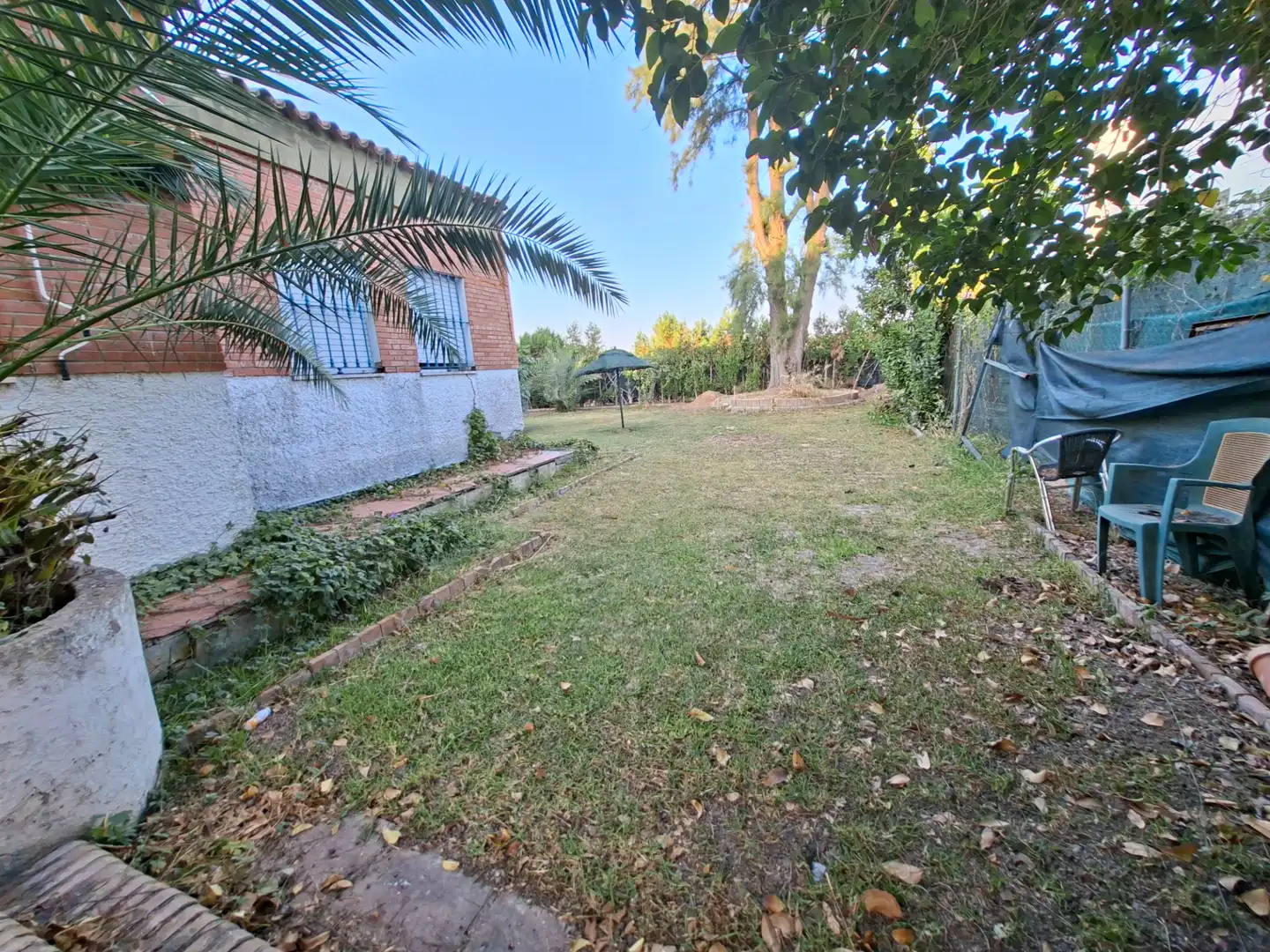 Garden of Houses for sale in Espartinas  with Air Conditioner, Heating and Private garden