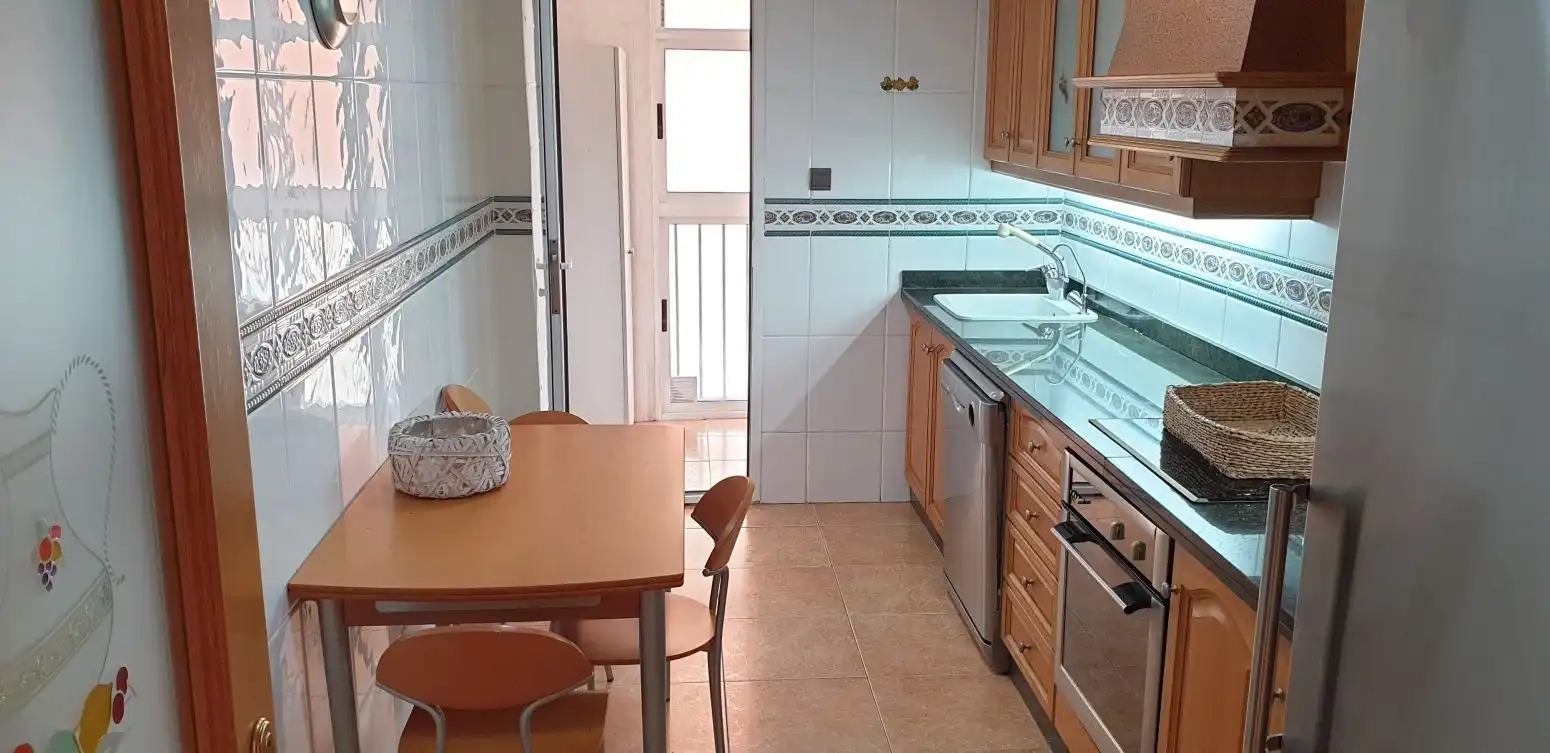 Kitchen of Flat for sale in Elche / Elx  with Heating and Furnished