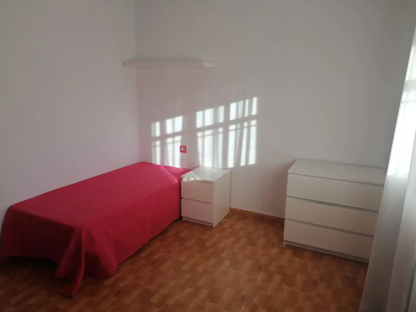 Habitación de Piso en venta en Guillena con Aire acondicionado, Terraza y Horno