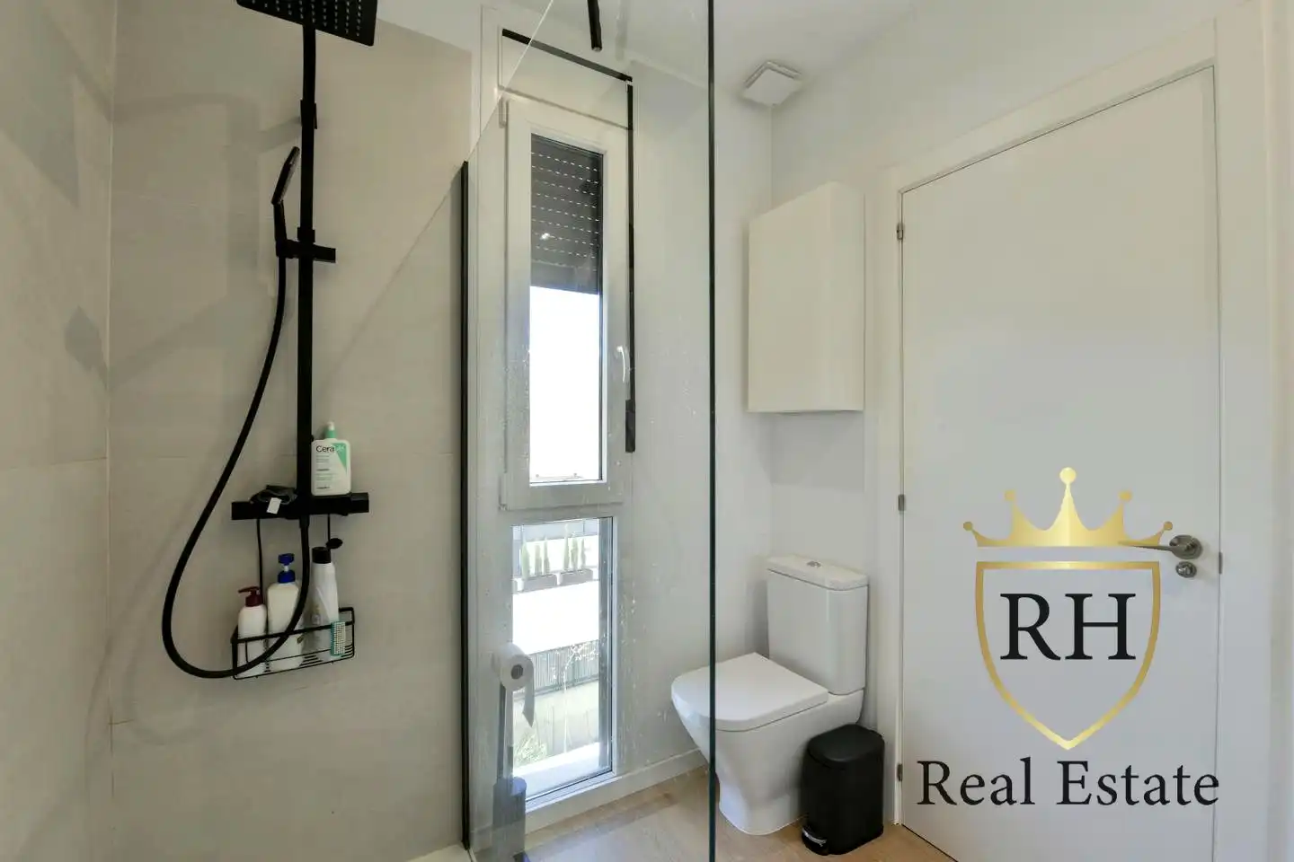 Bathroom of Flat for sale in Marratxí  with Air Conditioner, Heating and Terrace