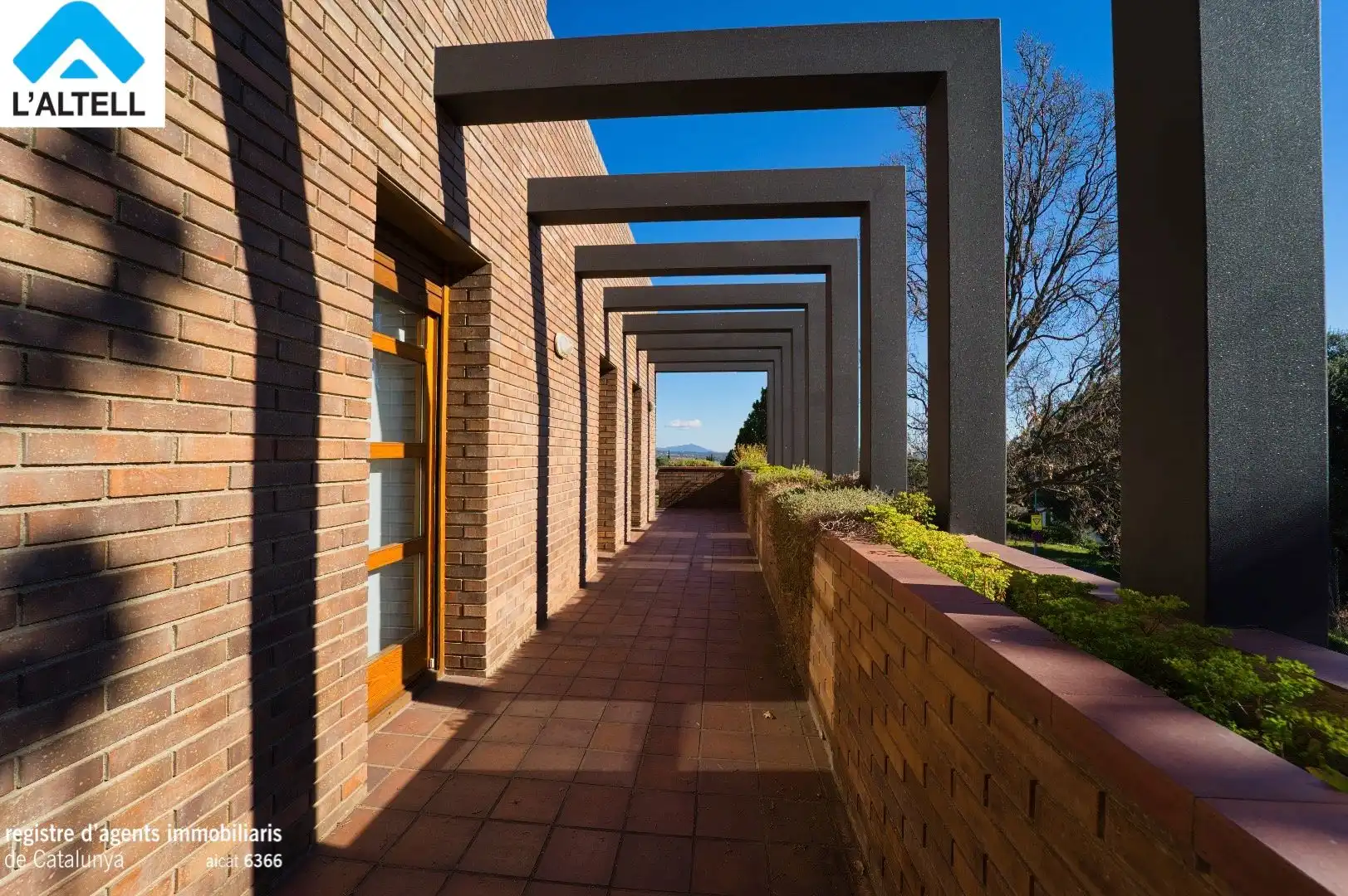 Vista exterior de Casa o xalet en venda en L'Ametlla del Vallès amb Aire condicionat, Calefacció i Jardí privat