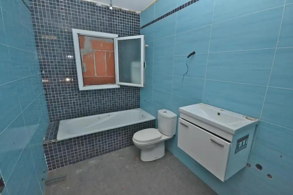 Buildings for sale in Av Andalusia , Les Roquetes