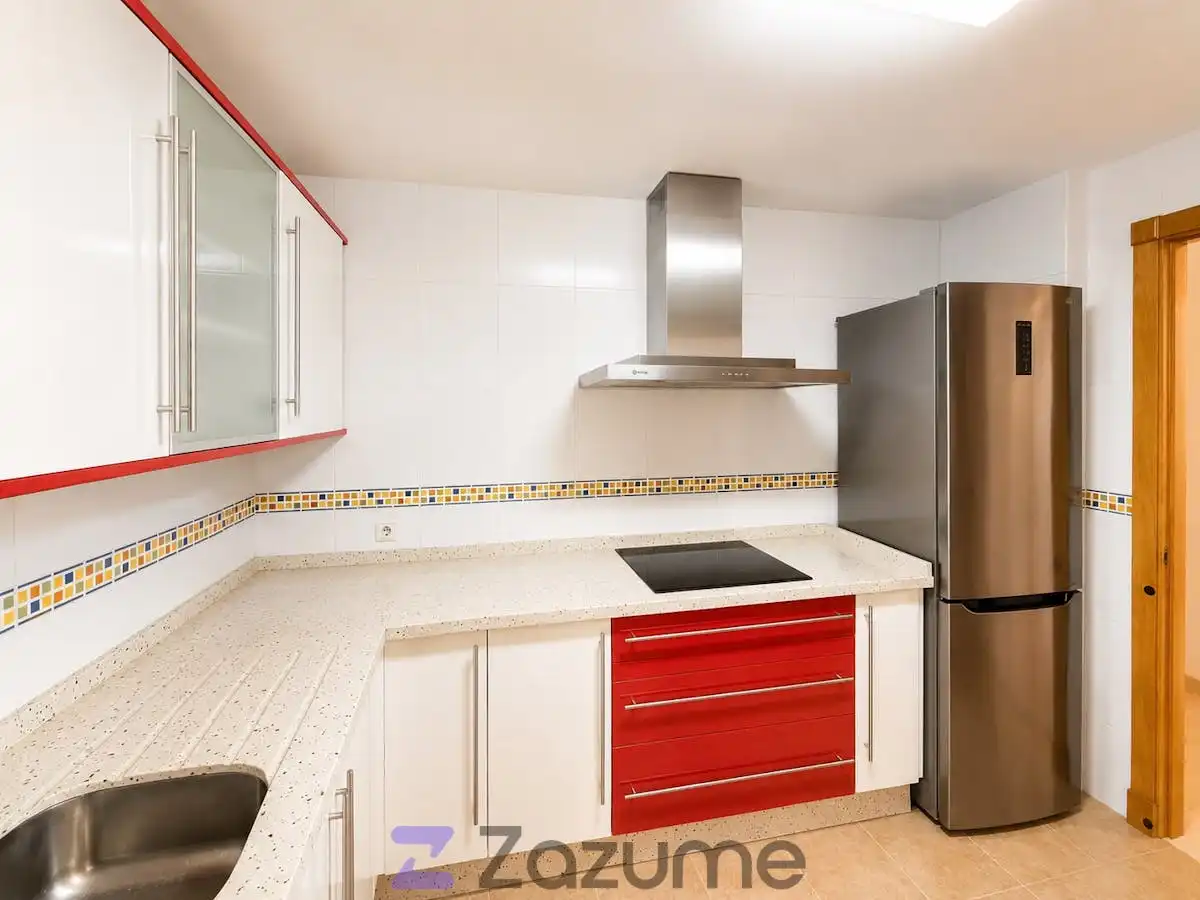Cocina de Piso de alquiler en Málaga con Aire acondicionado, Calefacción y Terraza