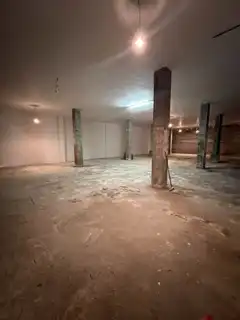 Casa o xalet en venda en Pontevedra Capital  amb Calefacció, Traster i Moblat