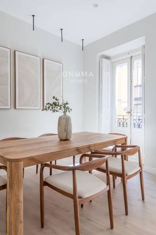 Piso en Venta en CALLE DE LAS MINAS en Universidad - Malasaña