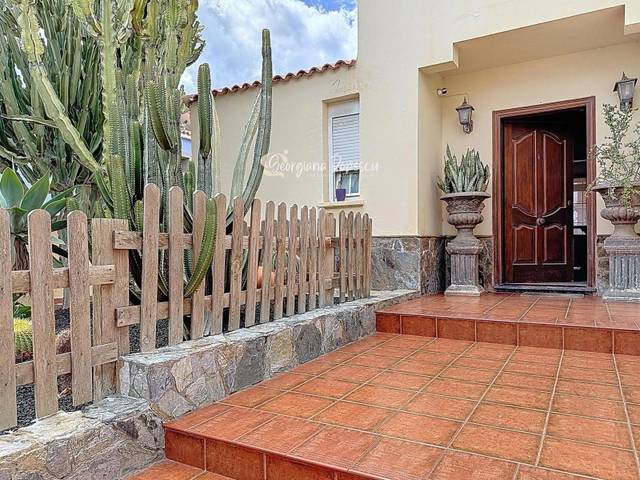 Casa-chalet en Venta en PEDRO TRAVIESO MEDEROS en Zona Centro