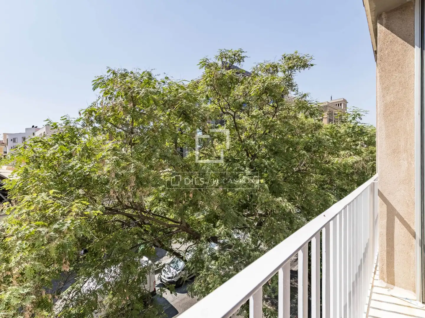 Vista exterior de Piso en venta en Barcelona con Aire acondicionado