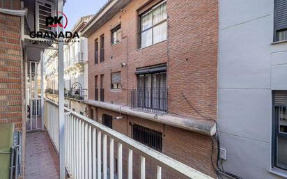 Exterior view of Flat for sale in  Granada Capital  with Air Conditioner and Terrace