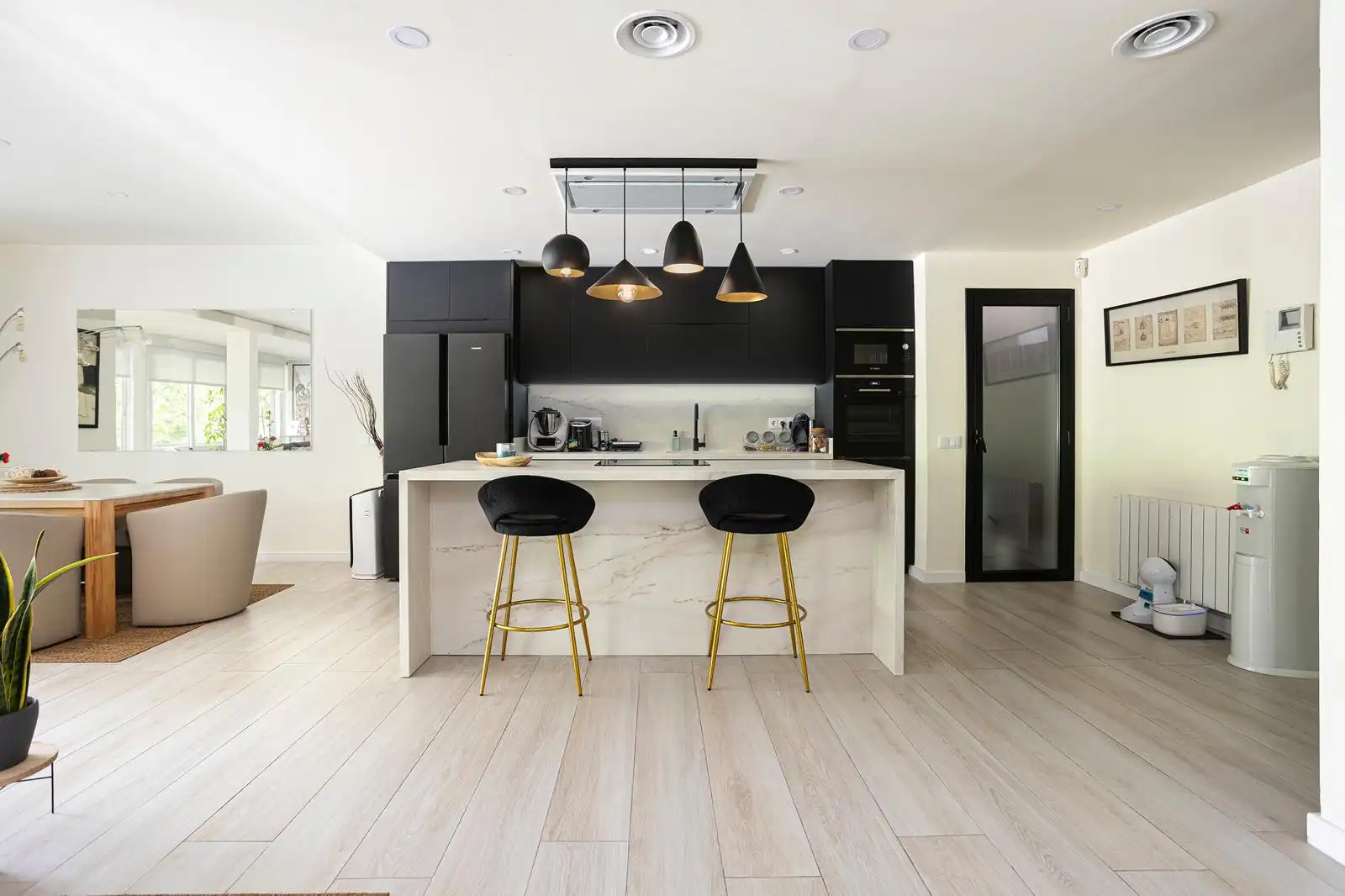 Kitchen of Flat for rent in  Barcelona Capital  with Air Conditioner, Heating and Parquet flooring