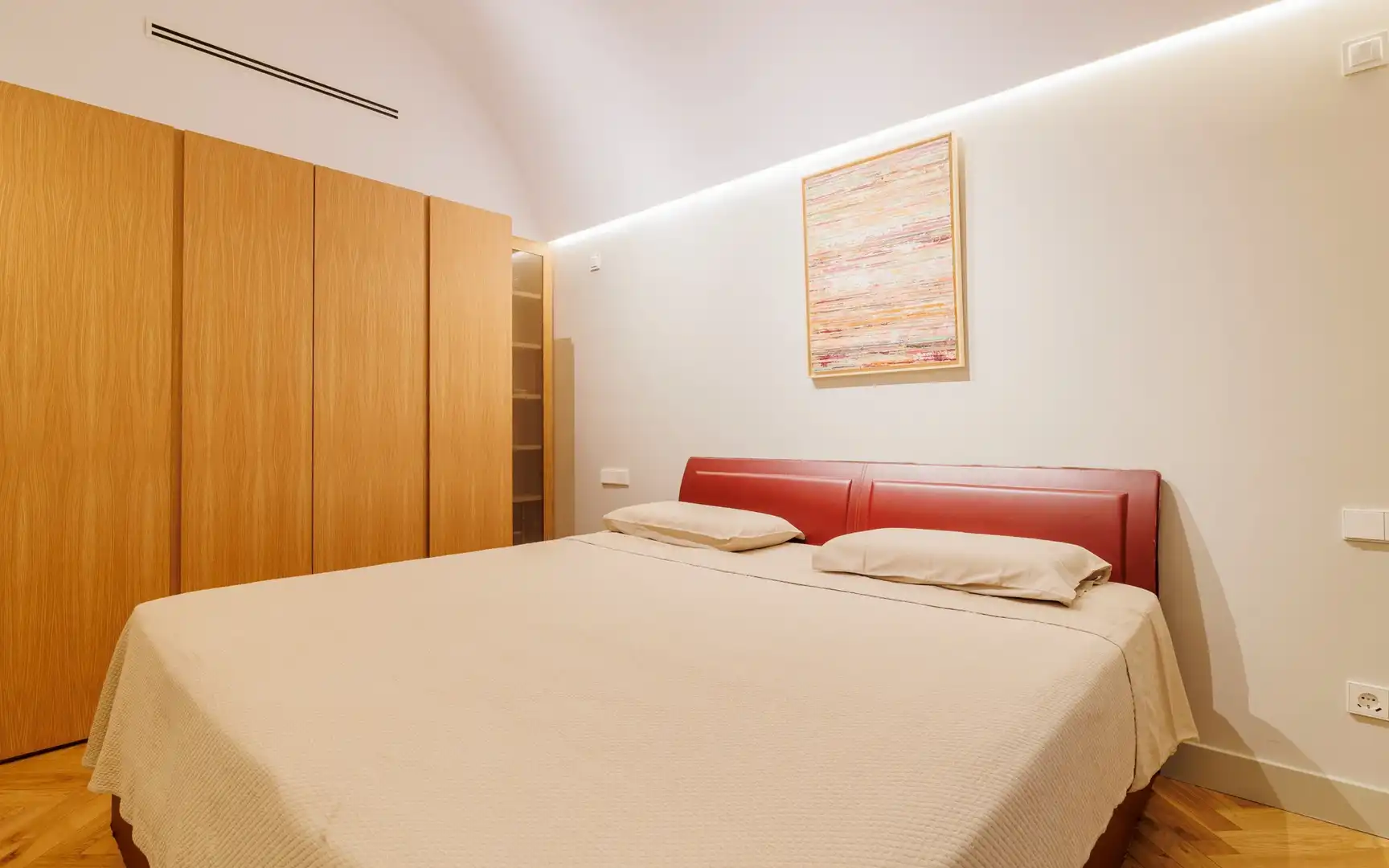 Piso en venta en Zorrilla, Cortes - Huertas