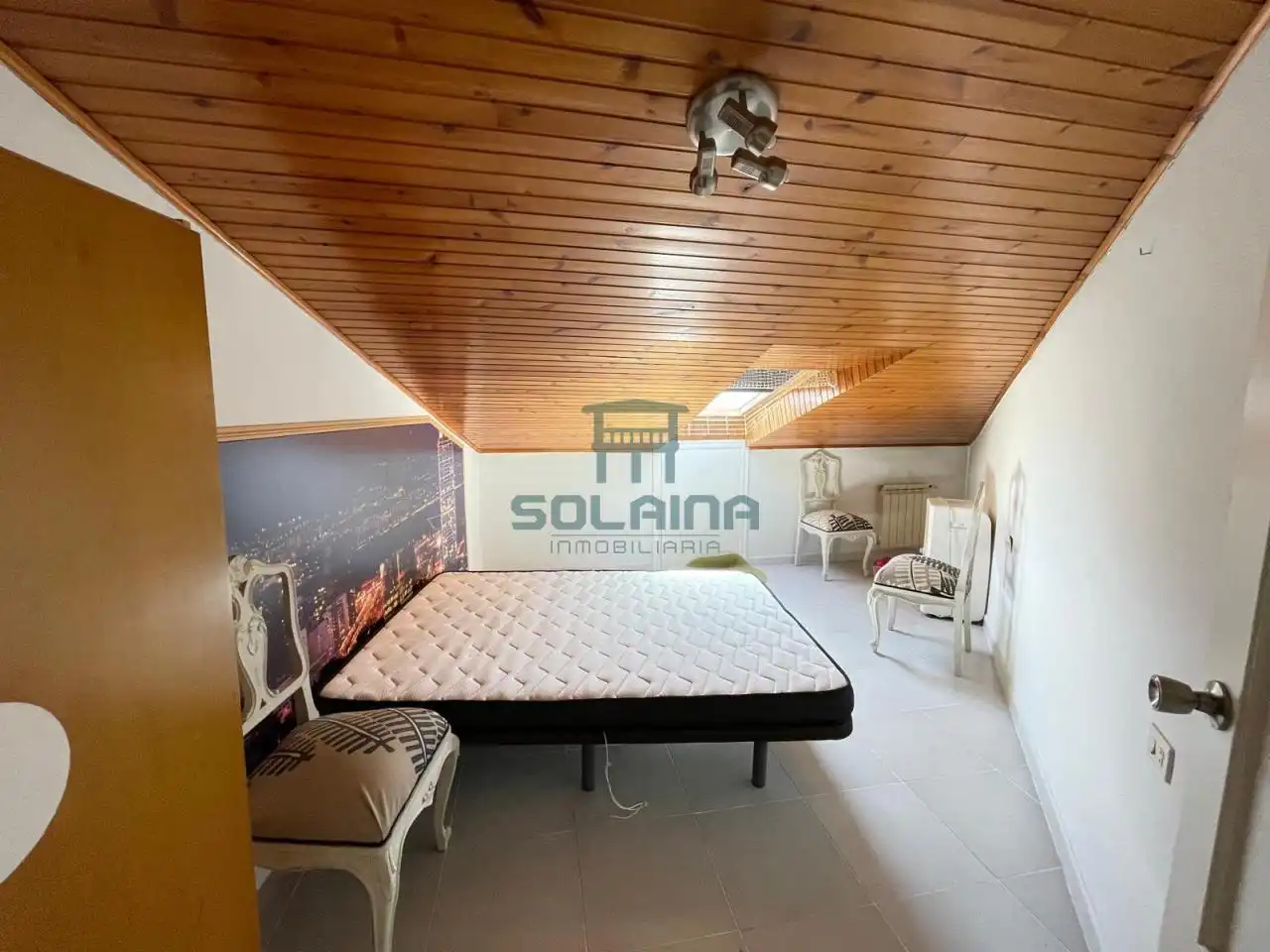 Habitación de Piso en venta en Ourense Capital  con Calefacción y Balcón