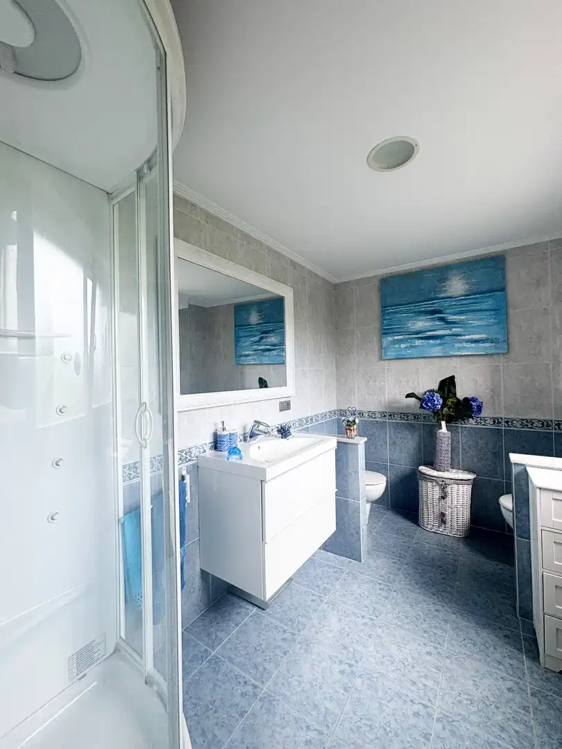 Baño de Casa o chalet en venta en Hondarribia con Calefacción, Jardín privado y Terraza