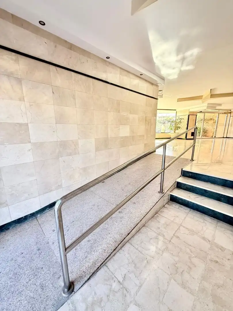Ático de alquiler en Vélez-Málaga con Jardín privado, Terraza y Amueblado