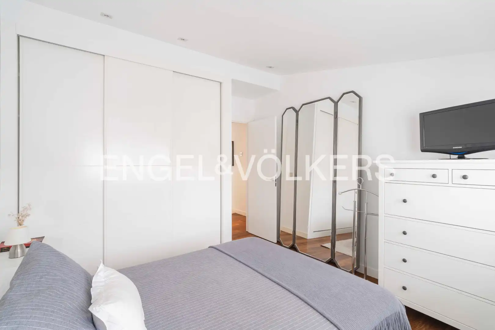 Habitación de Apartamento en venta en A Coruña Capital  con Calefacción y Terraza