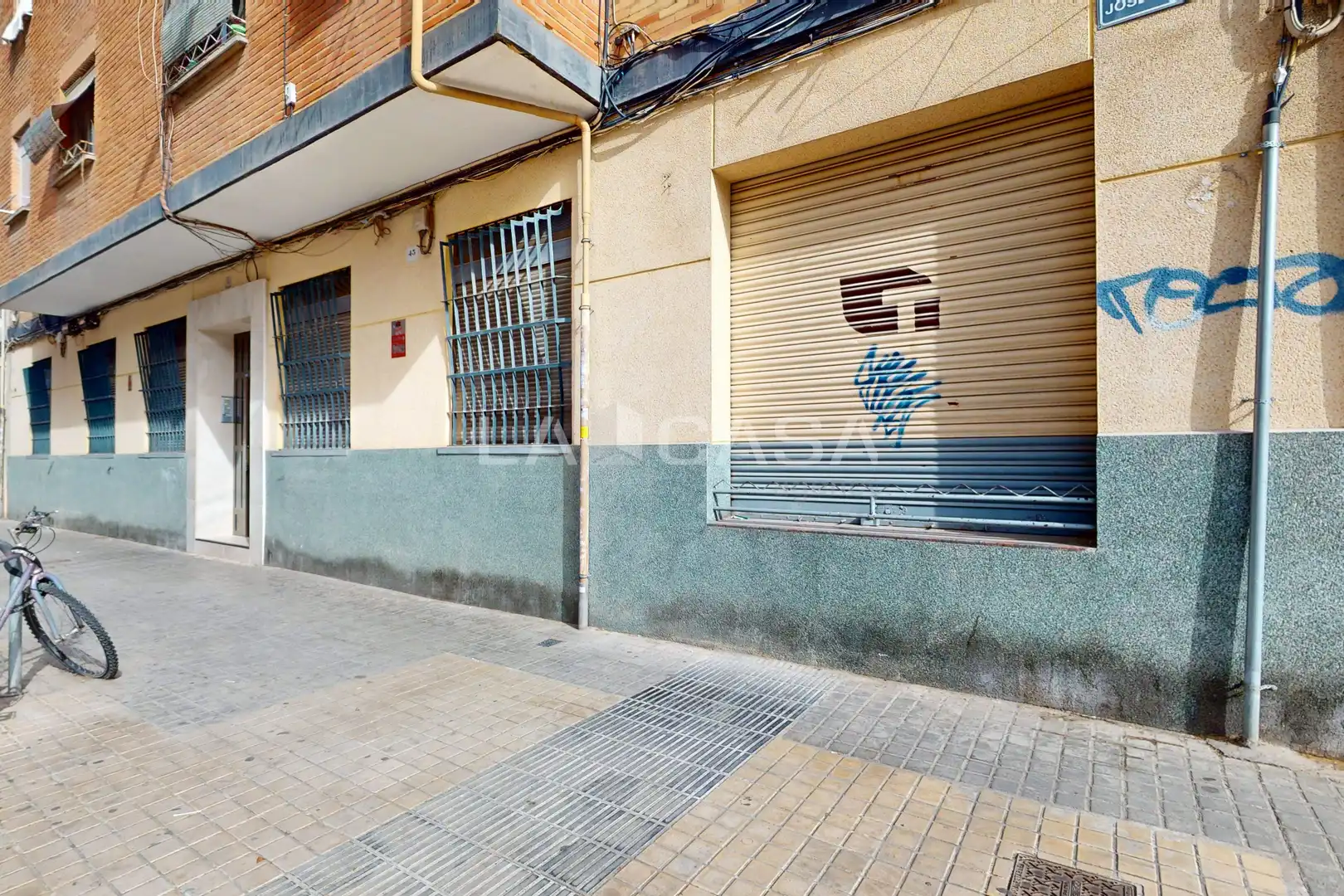 Vista exterior de Planta baixa en venda en Valencia amb Terrassa