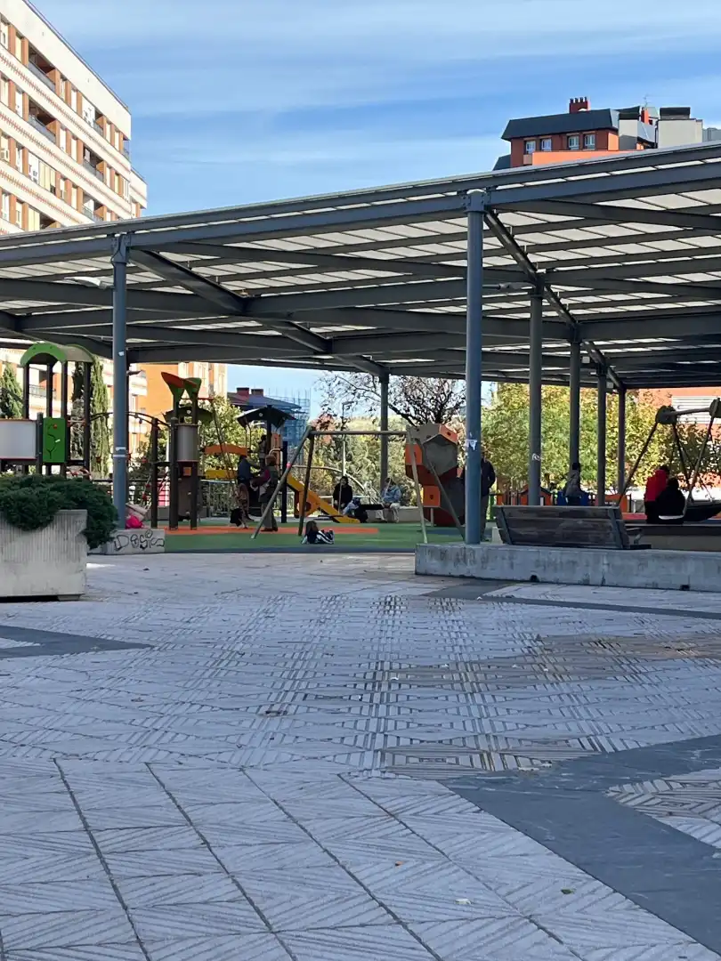 Vista exterior de Pis en venda en Barakaldo  amb Terrassa, Traster i Moblat