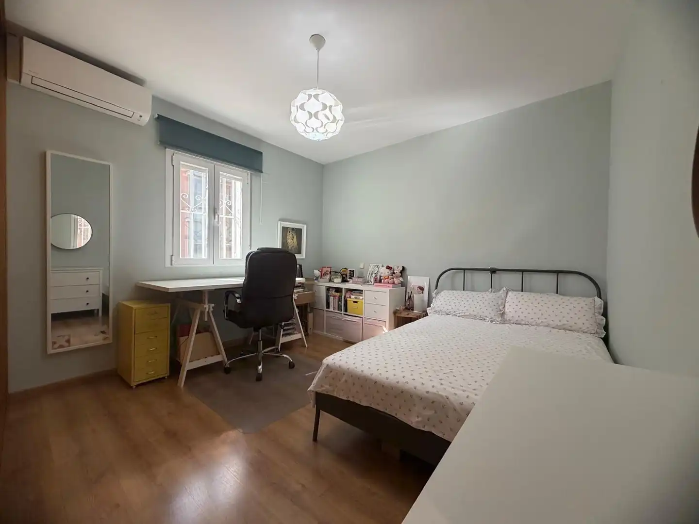 Dormitori de Casa o xalet en venda en Madrid amb Aire condicionat, Calefacció i Jardí privat