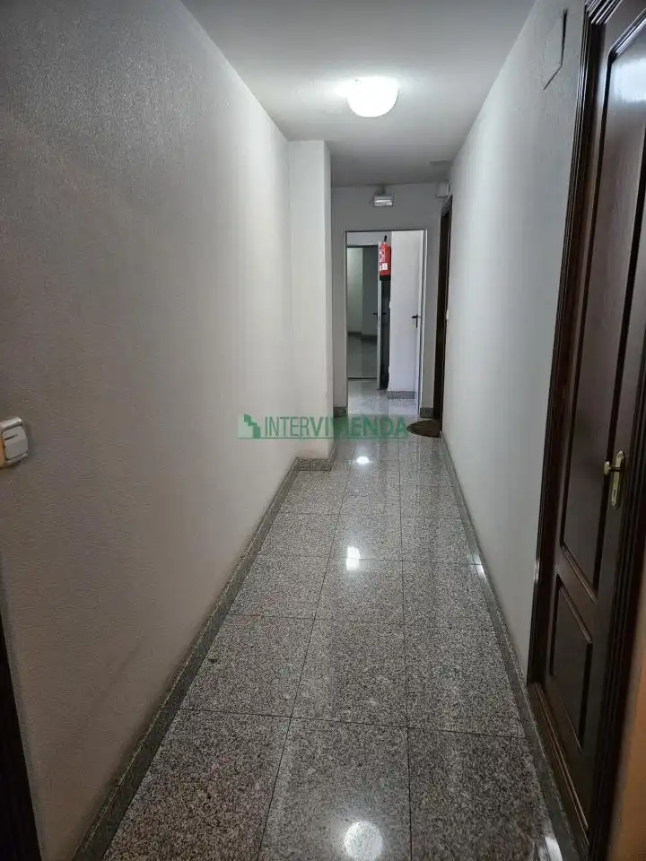 Piso de alquiler en Vigo  con Calefacción, Parquet y Terraza