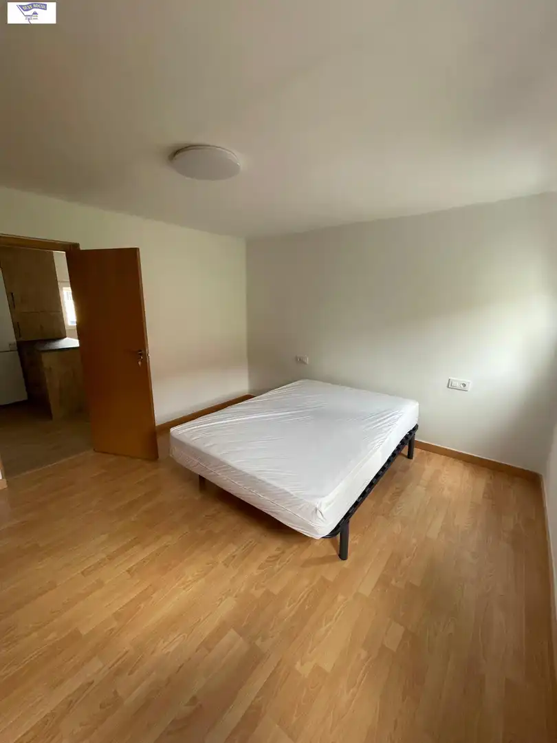 Bedroom of Apartments for sale in Albacete  with Balcony