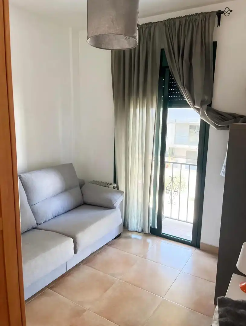 Habitación de Casa adosada en venta en Alhendín con Terraza, Trastero y Balcón