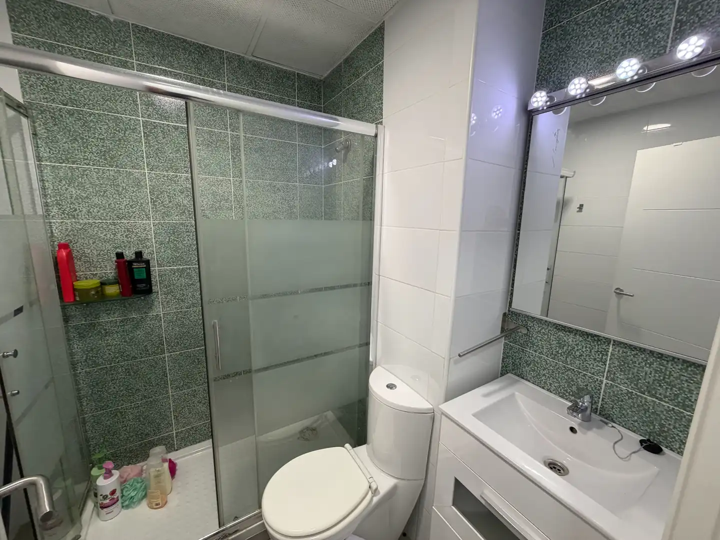Bathroom of Flat for rent in Murcia  with Furnished, Oven and Washing machine