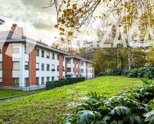 Vista exterior de Pis en venda en Donostia - San Sebastián  amb Balcó