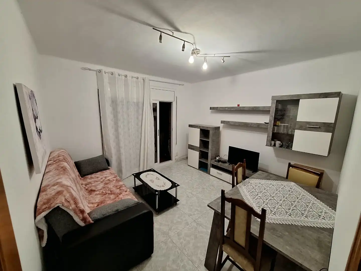 Sala de estar de Piso en venta en El Prat de Llobregat con Horno y Balcón