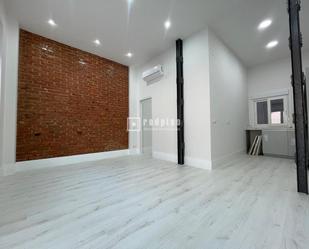 Flat for sale in  Madrid Capital  with Air Conditioner and Heating