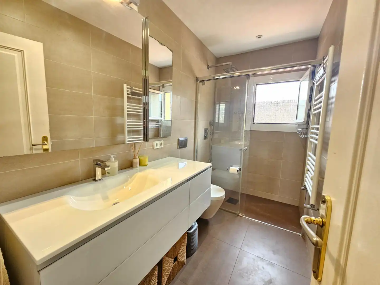 Baño de Ático en venta en Vilafranca del Penedès con Calefacción, Terraza y Trastero
