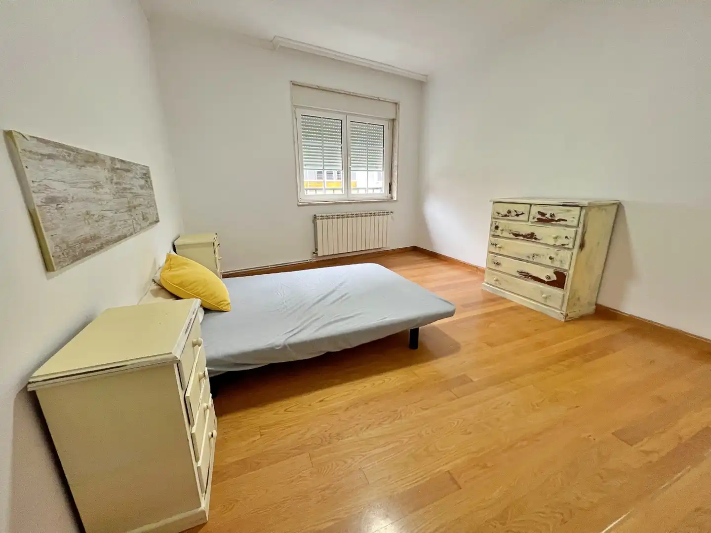 Habitación de Piso en venta en Lugo con Calefacción, Amueblado y Horno