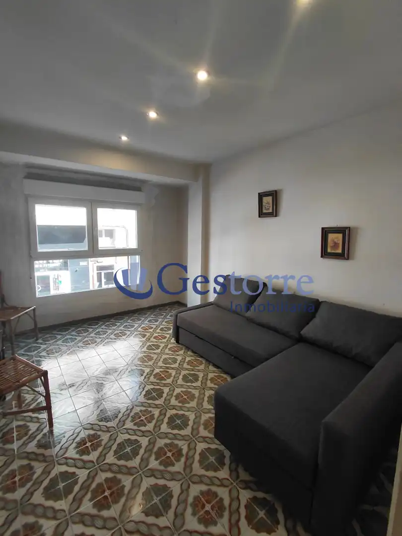 Wohnzimmer von Wohnung zur Miete in Gijón 