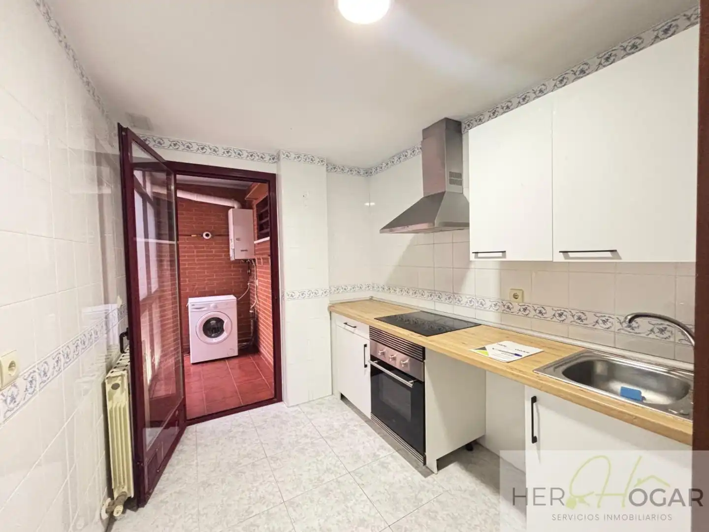 Cuina de Pis en venda en Toledo amb Calefacció, Parquet i Terrassa