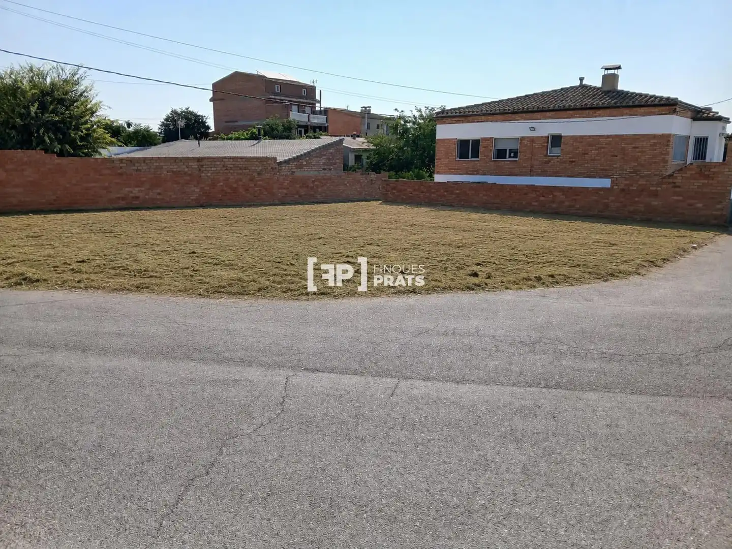 Terreny residencial en venda a Joan Miró