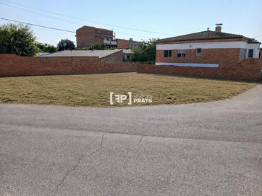 Terreny residencial en venda a Joan Miró