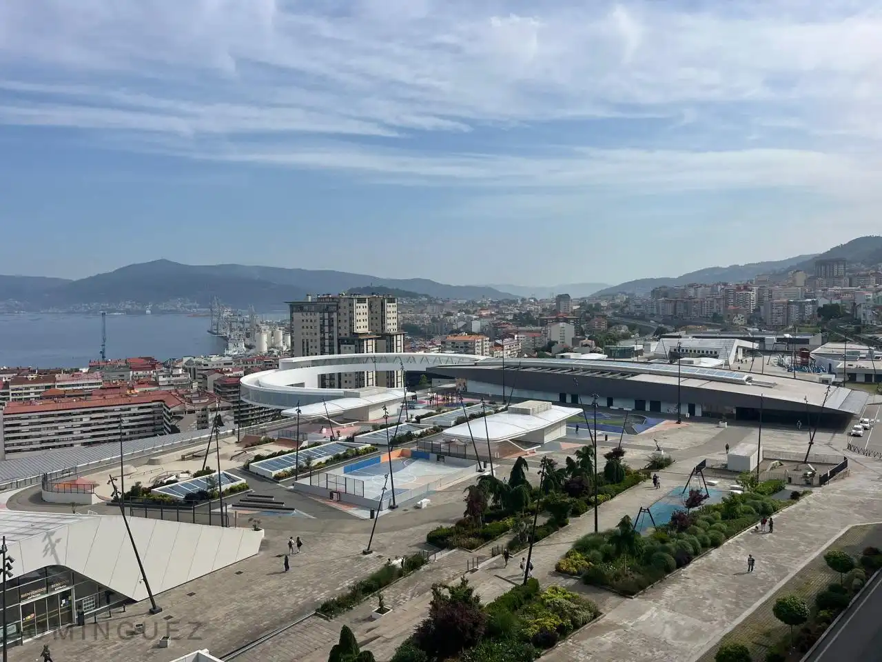 Vista exterior de Pis en venda en Vigo  amb Calefacció, Parquet i Terrassa