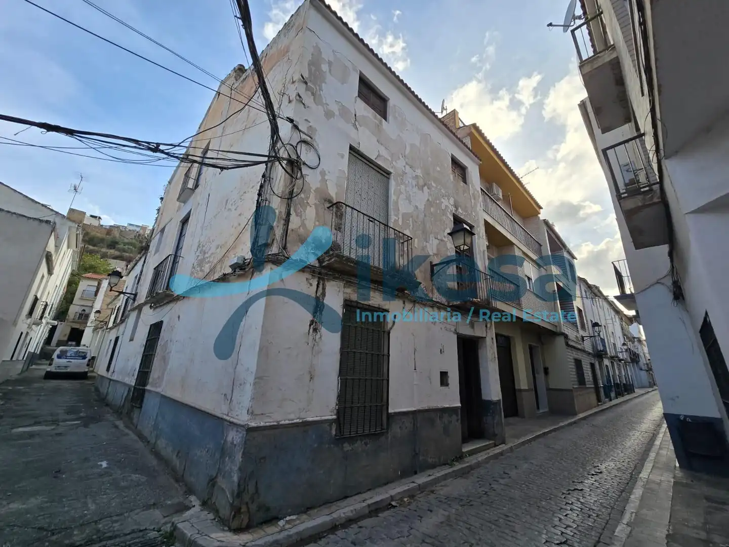 Außenansicht von Einfamilien-Reihenhaus zum Verkauf in Loja