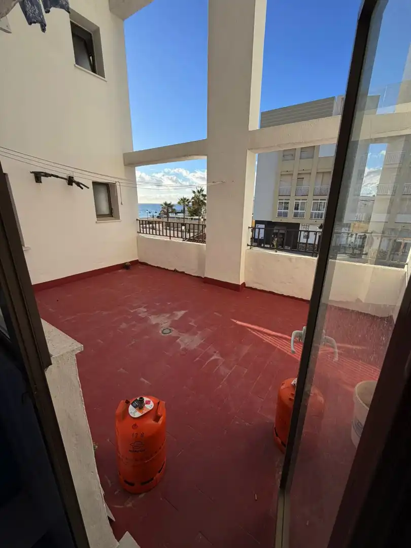 Apartment with terrace for sale in San Luis de Sabinillas, imagen 3