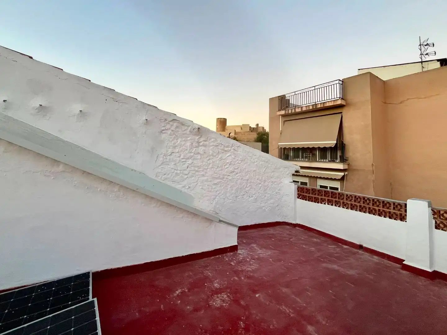 Terrassa de Casa adosada en venda en Elda amb Terrassa i Balcó