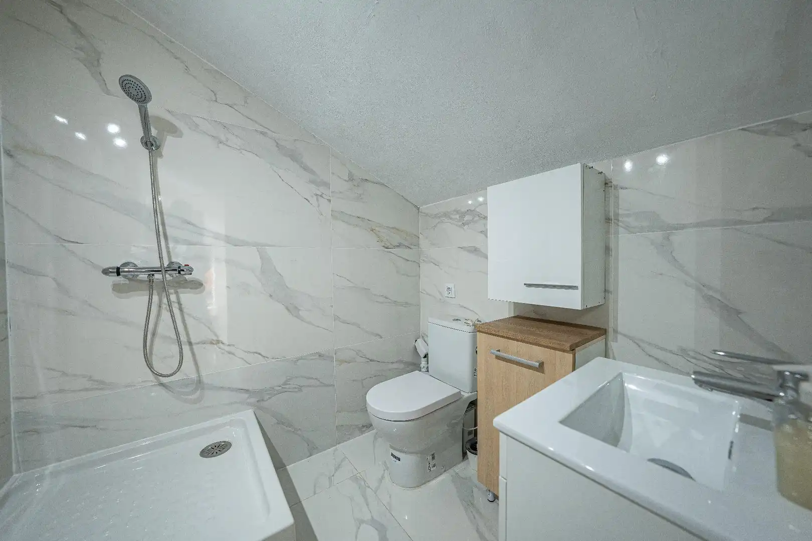Bathroom of Flat for sale in Polop