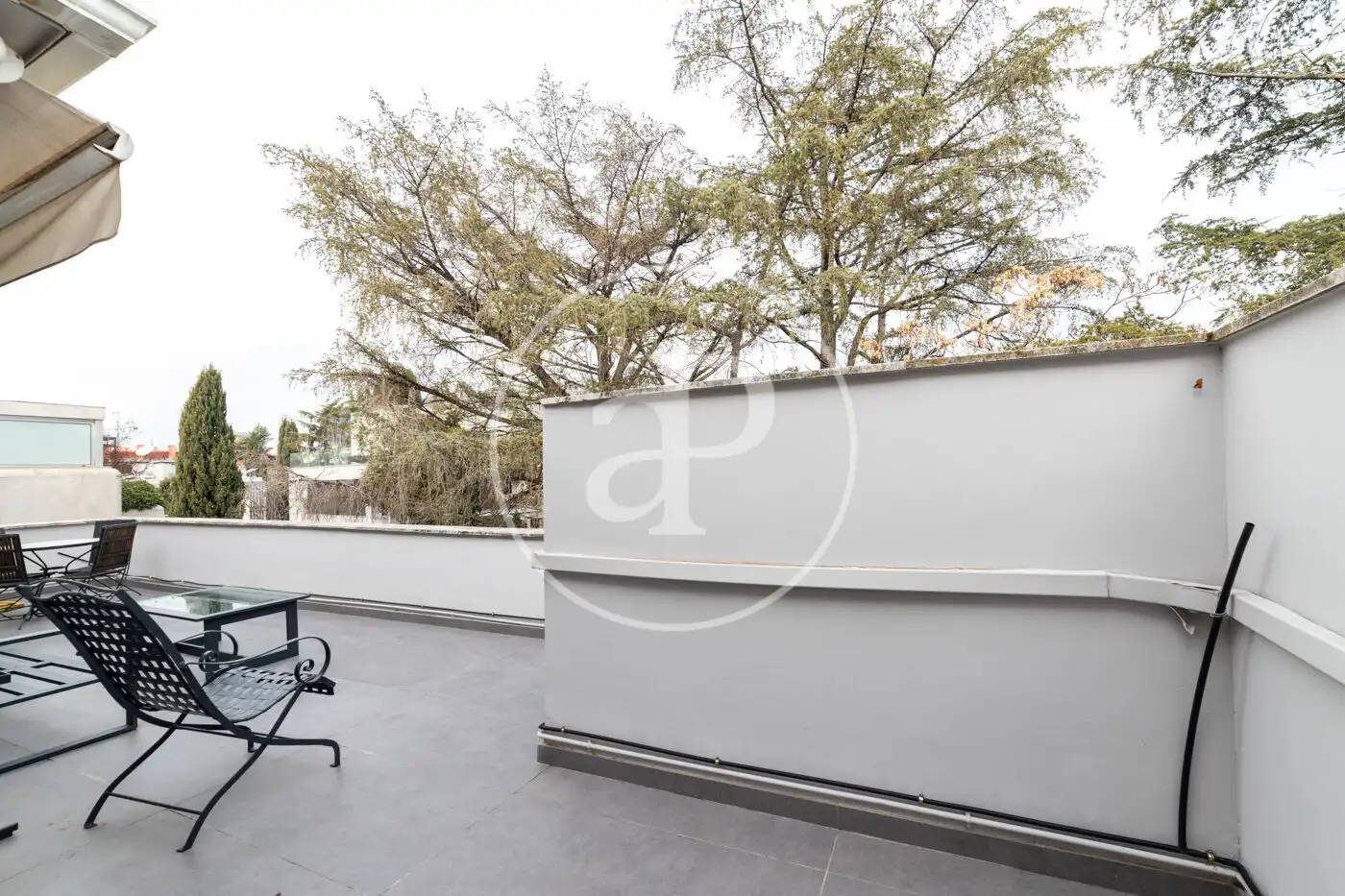 Terraza de Dúplex en venta en Madrid con Aire acondicionado, Calefacción y Jardín privado