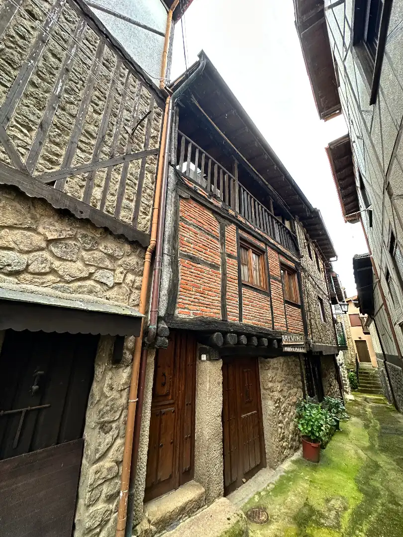Vista exterior de Casa o chalet en venta en Sequeros con Calefacción, Terraza y Horno