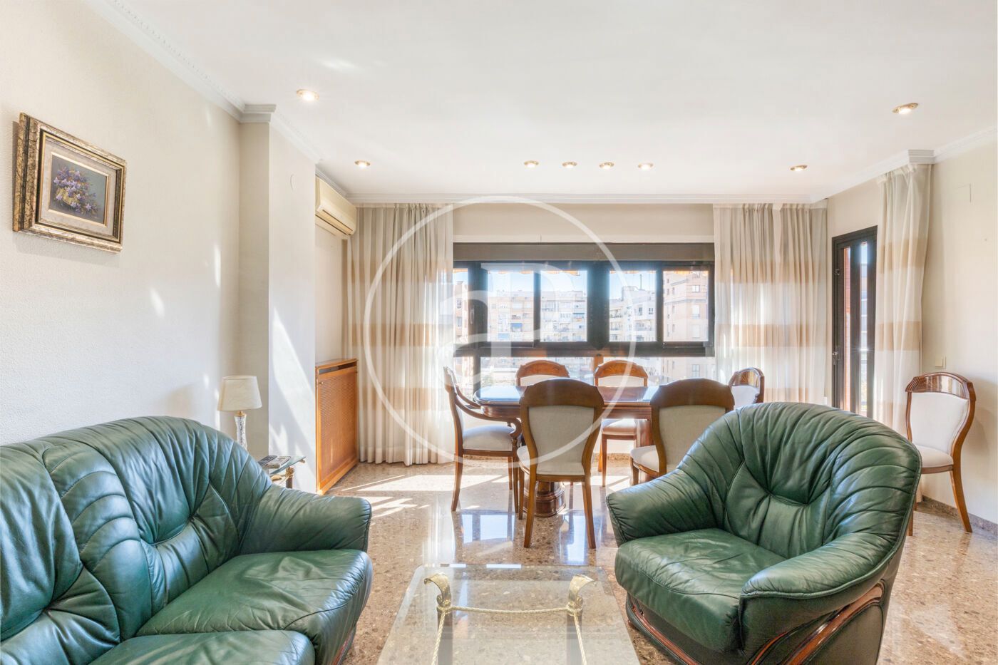 Sala de estar de Piso de alquiler en  Valencia Capital con Aire acondicionado, Calefacción y Amueblado