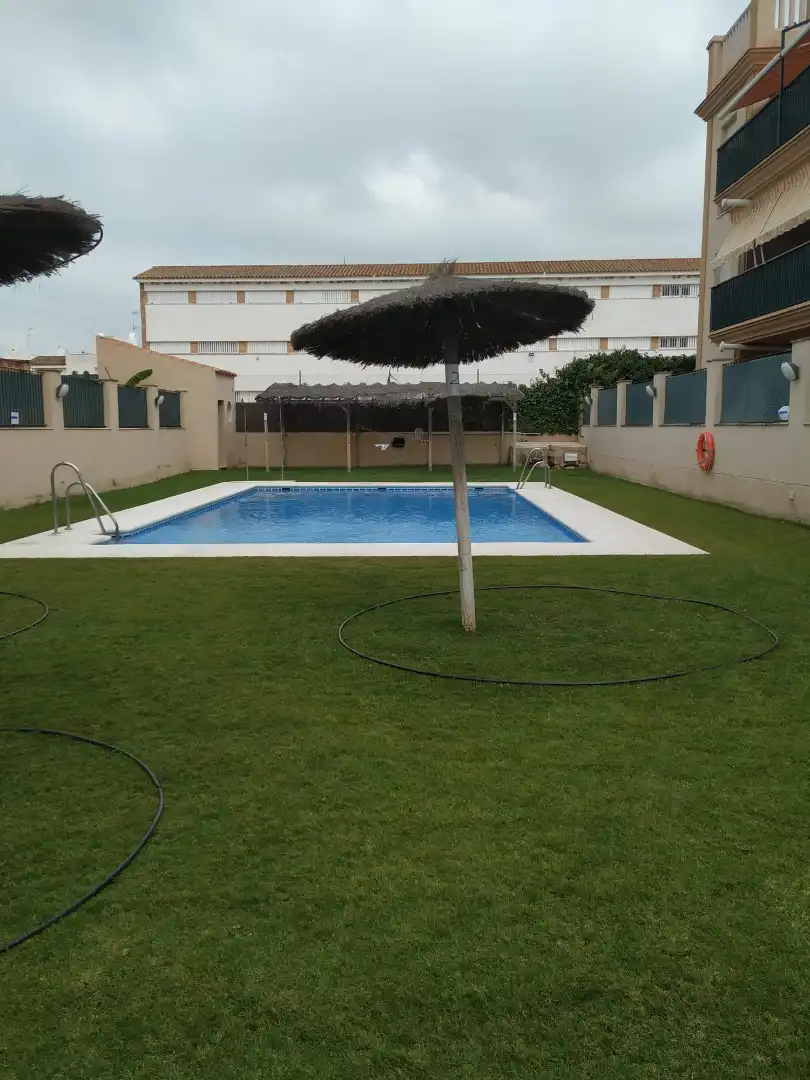 Piscina de Pis de lloguer en Sanlúcar de Barrameda amb Aire condicionat, Calefacció i Terrassa