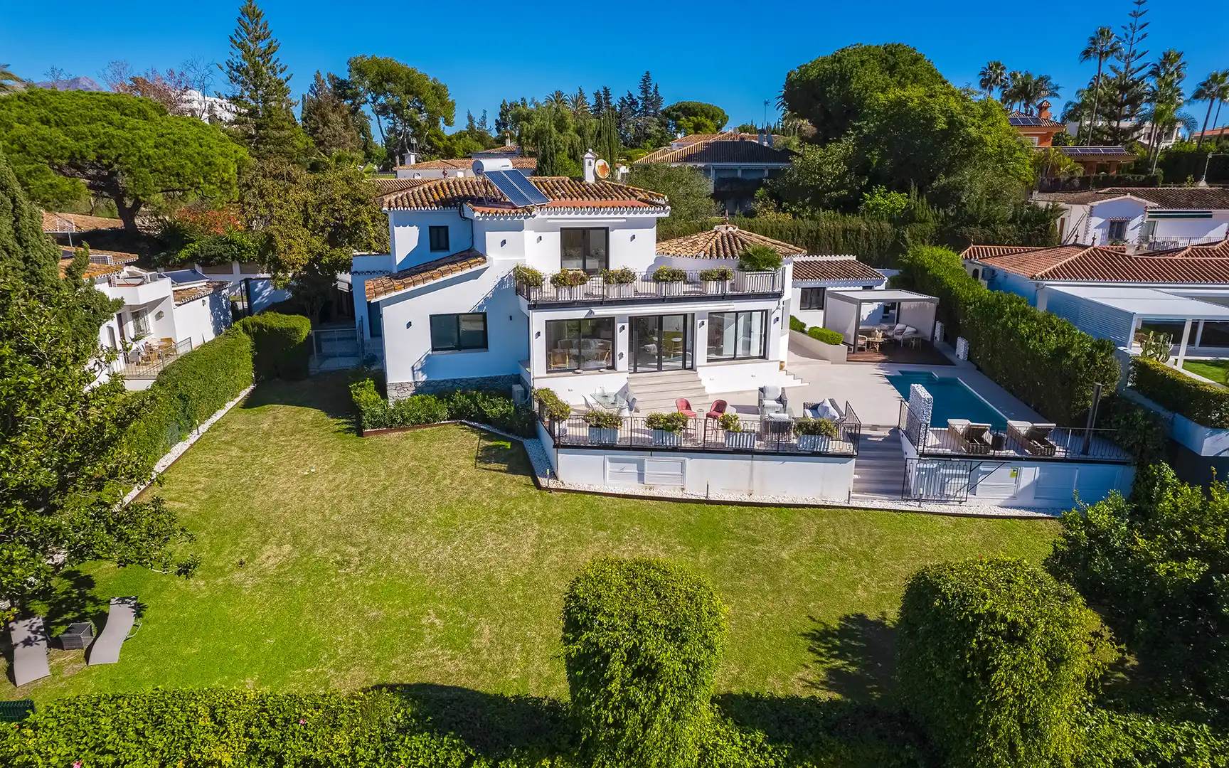 House with pool for sale in San Pedro de Alcántara