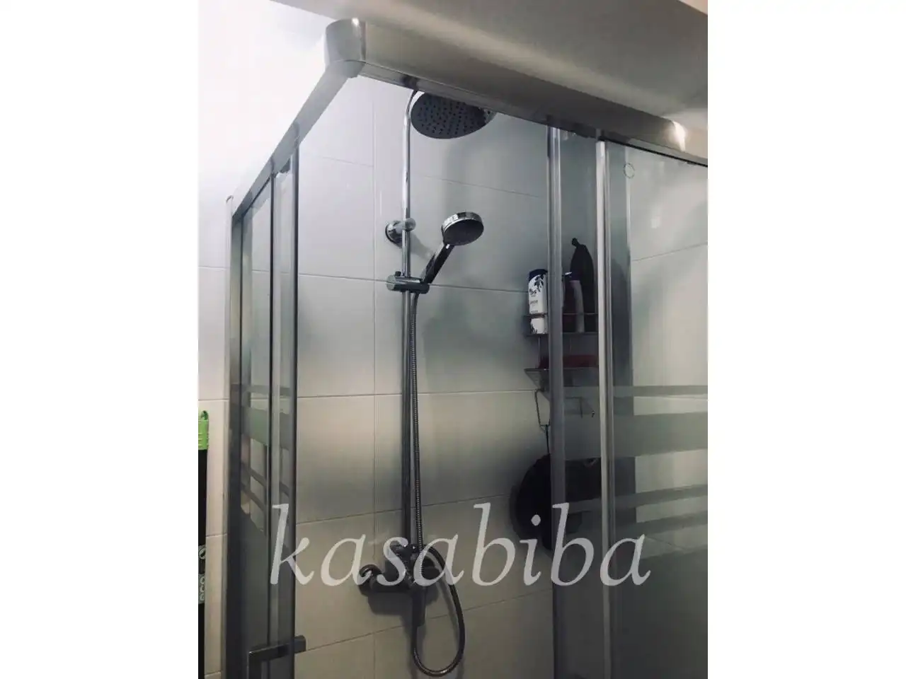 Bathroom of Flat for rent in Valencia  with Air Conditioner, Furnished and Balcony