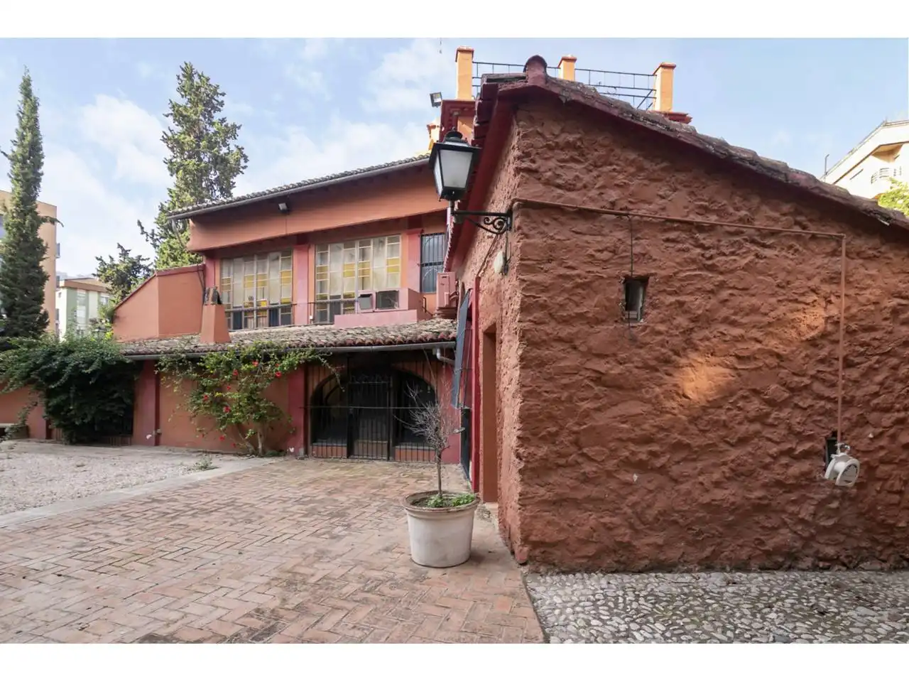 Vista exterior de Casa o xalet en venda en Xàtiva amb Aire condicionat, Jardí privat i Terrassa