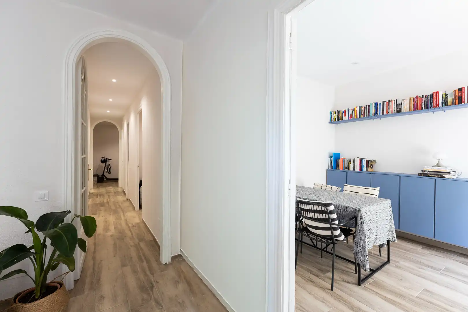 Wohnung zum Verkauf in Barcelona mit Balkon